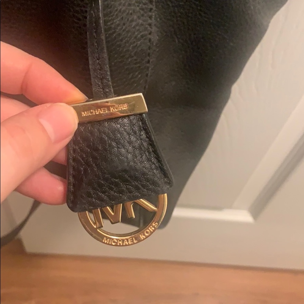 Michael Kors Large Riley satchel - Picture 2 of 8